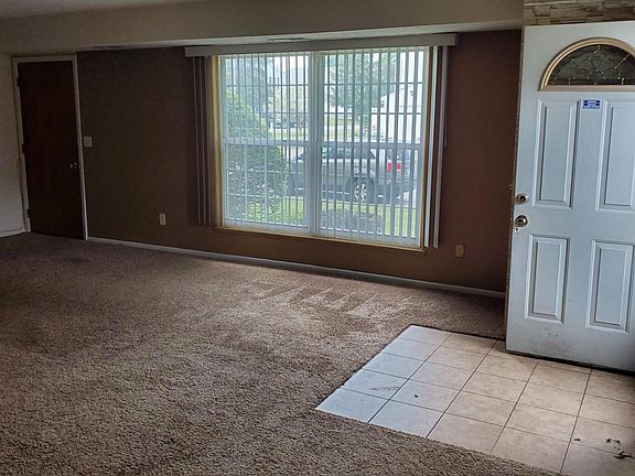2nd image of 3094 Princeton Dr Unit 3094