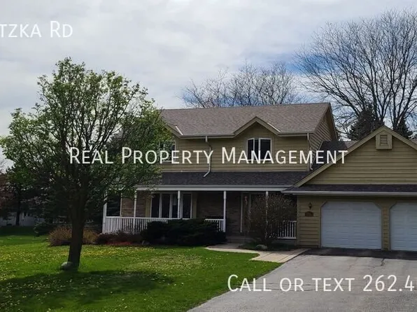 1165 Pitzka Rd, Brookfield, WI 53045