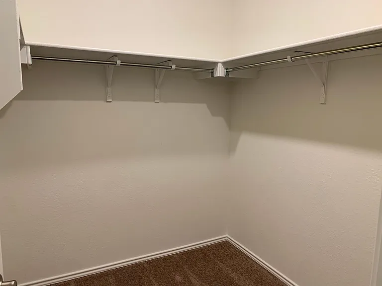 1216 Long Creek Ln — Photo 15