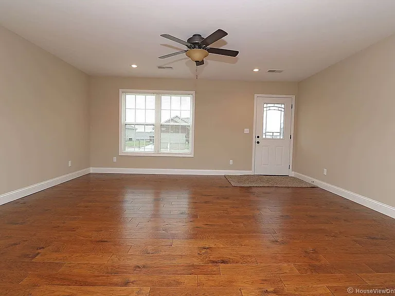 1752 Voyager Ct — Photo 5