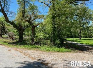 2373 School House Rd, Mulkeytown, IL 62865