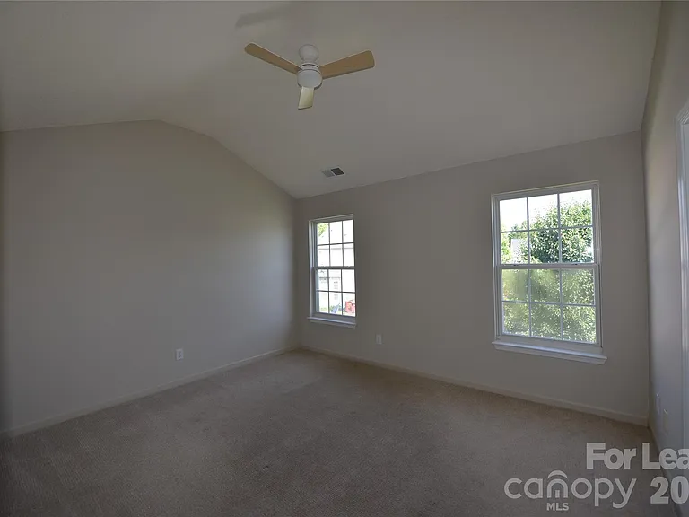 12531 Deaton Hill Dr — Photo 18
