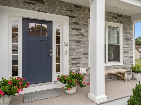 52 Bittersweet Cir #52, Holliston, MA 01746