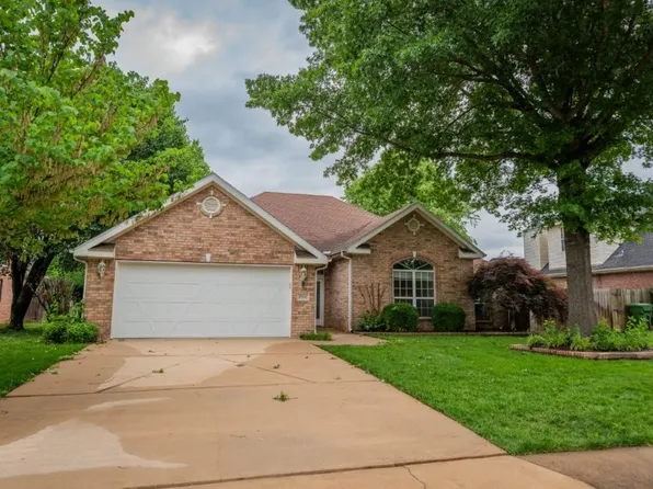 4509 W Highland Knolls Rd, Rogers, AR 72758