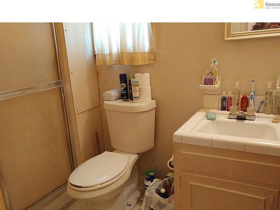 3rd image of 9716 Russell St