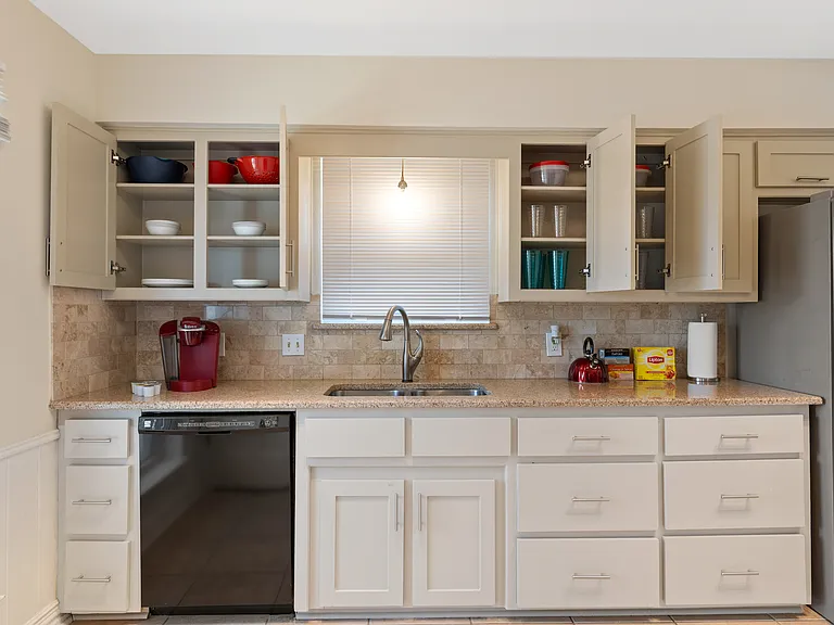 2937 Shalimar Dr — Photo 11
