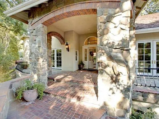 2308 Alameda Diablo photo 1