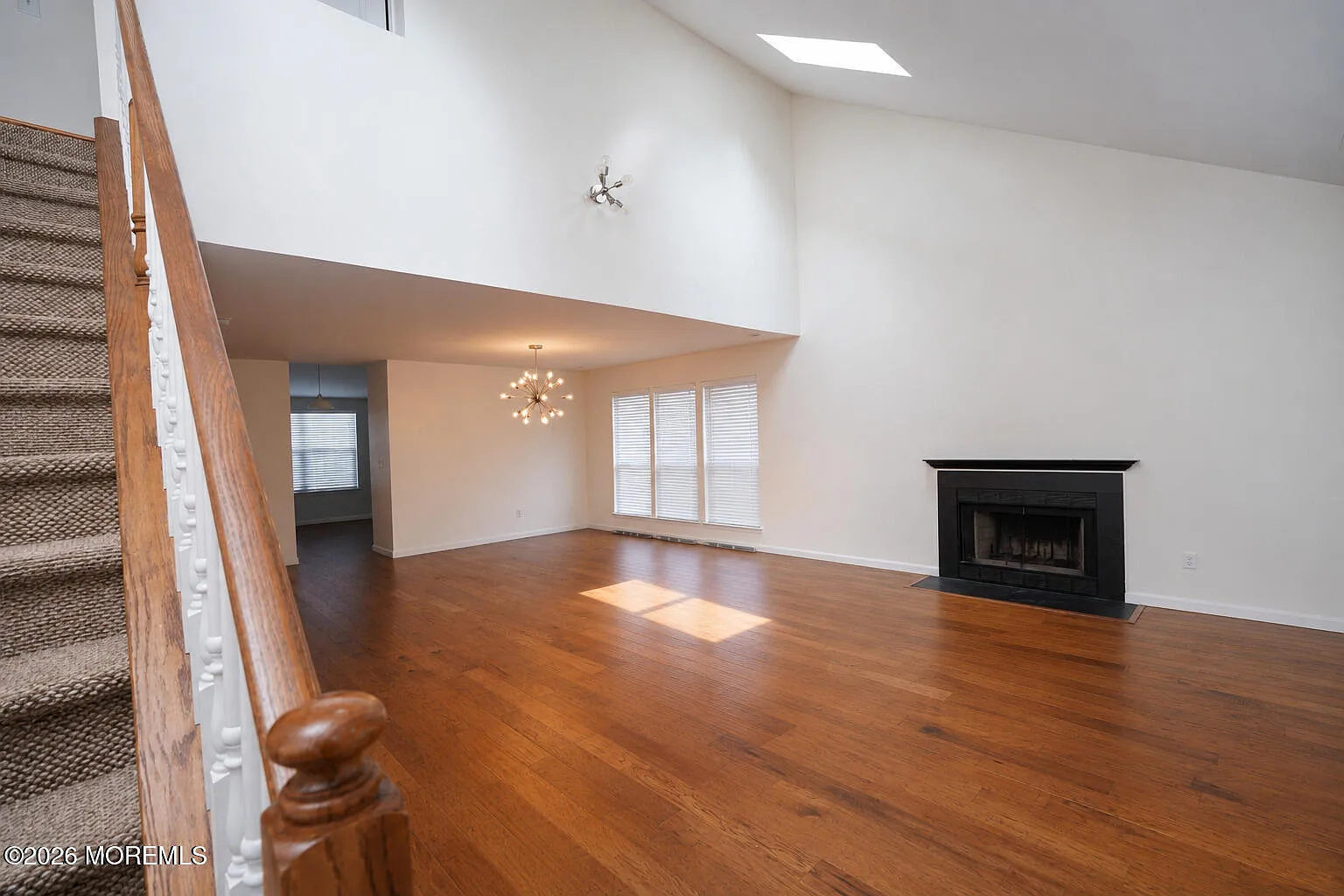 3 bed, 2.5 bath, 1922 sqft, $4,200 — Photo 3
