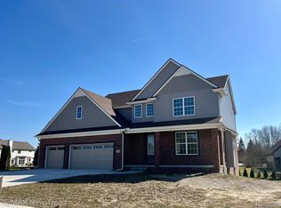 3145 Roma Ct, Wixom, MI 48393