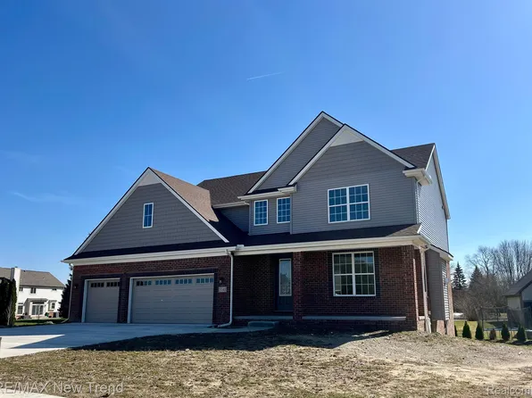 3145 Roma Ct, Wixom, MI 48393