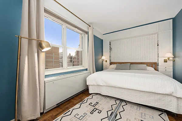 Sold by Corcoran | media 6