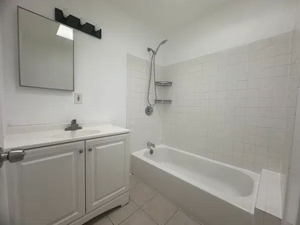 1219 E 11th St, Long Beach, CA 90813