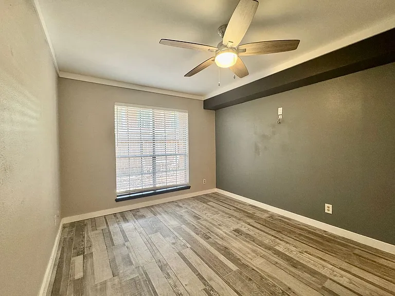 829 Wax Myrtle Ln — Photo 8
