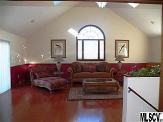 4th image of 5944 Deerfield Ln