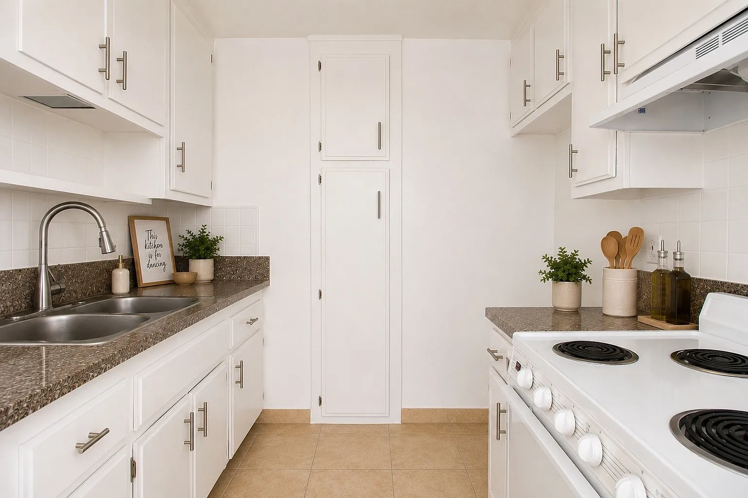 1 bed, 650 sqft, $1,595 — Photo 2