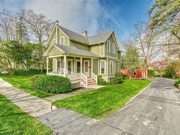 19 Ontario St, Honeoye Falls, NY 14472