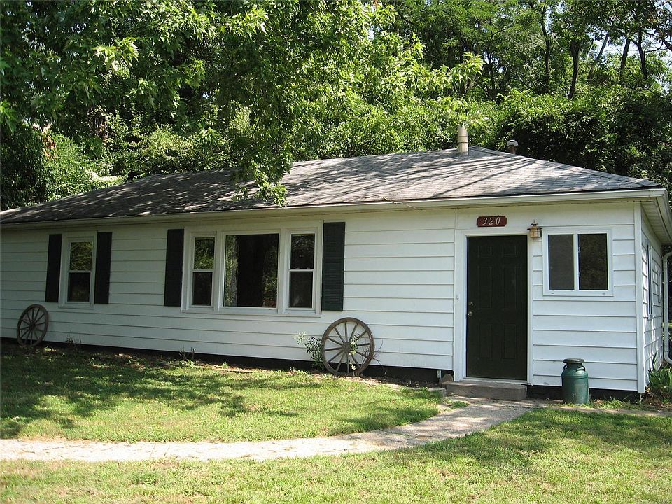 320 Tower Dr, East Alton, IL 62024 Zillow