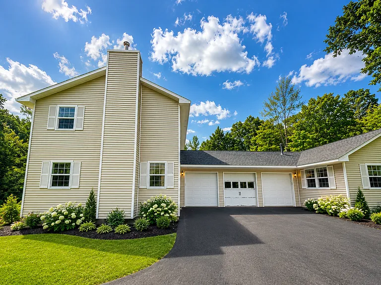 296 N Birchwood Dr — Photo 23