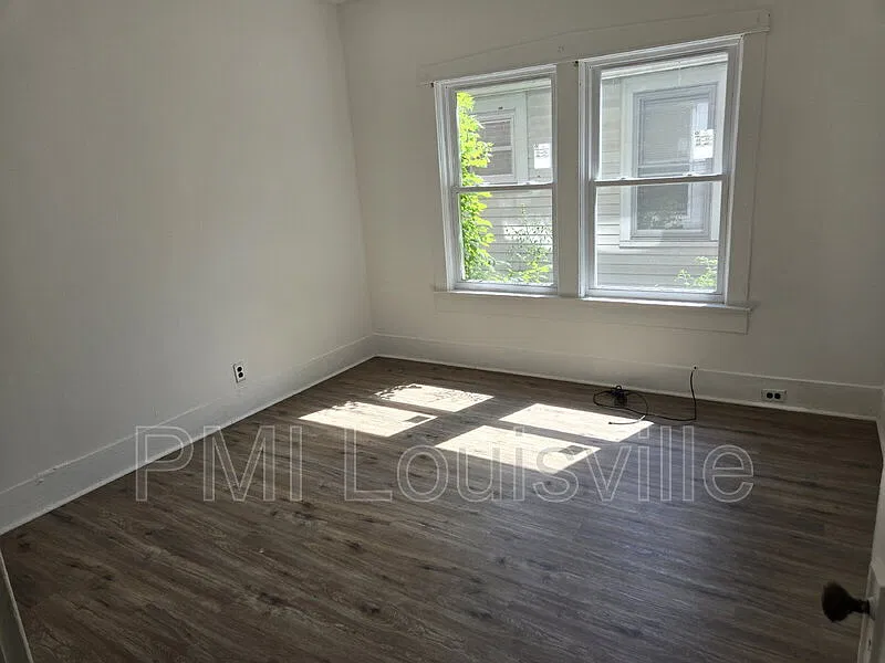 2 bed, 1.0 bath, $825 — Photo 4