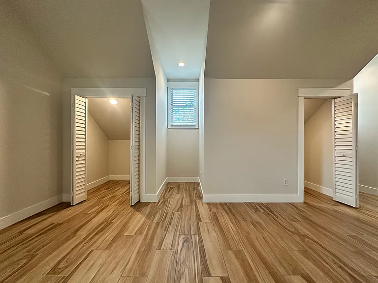 1415 Abercorn St — Photo 27