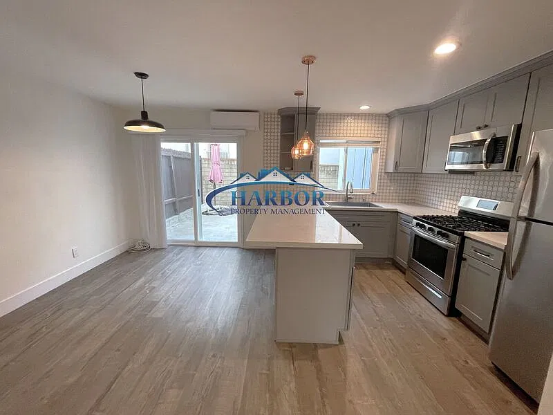 2 bed, 1.5 bath, $2,625 — Photo 4