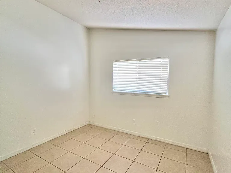 234 Lovell Ln — Photo 21