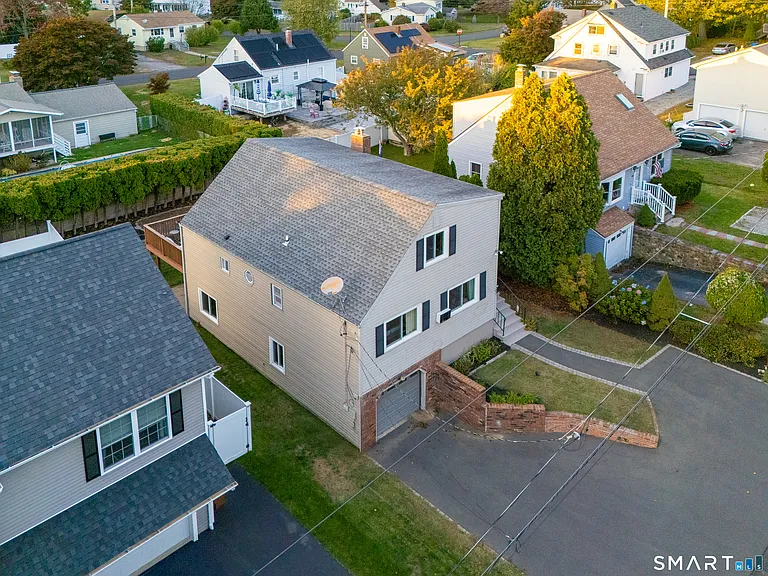 67 Beecher Ave — Photo 5