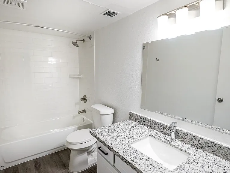 Haven at Briargrove — Photo 6