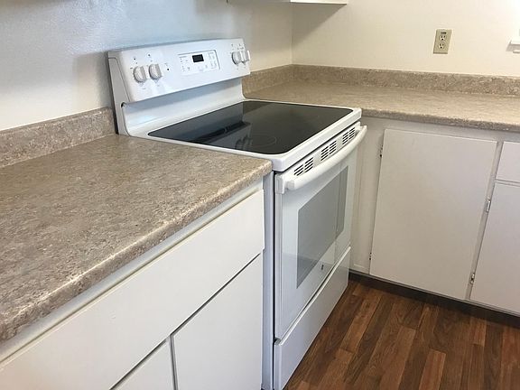 New Electric stove range