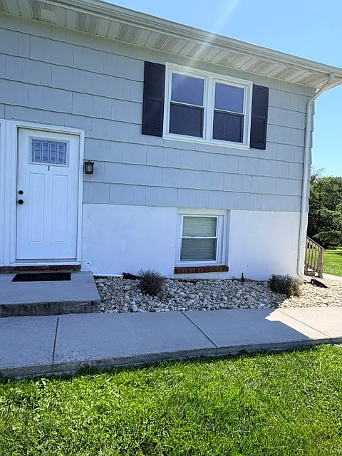 2 bed, 1200 sqft, $1,650 — Photo 2