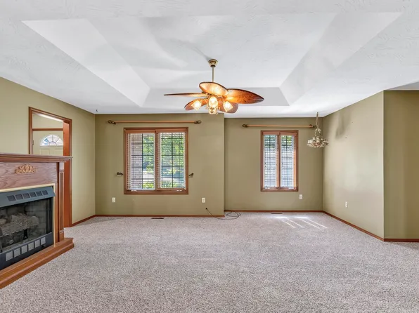 538 Munson Hill Drive, Marshfield, MO 65706