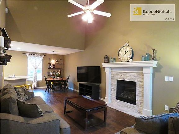 New fireplace tiles, flooring, fresh paint!