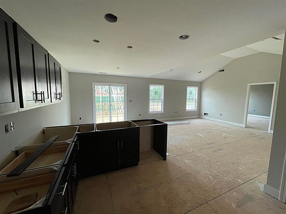 3rd image of 775 Birch Ct Lot 76