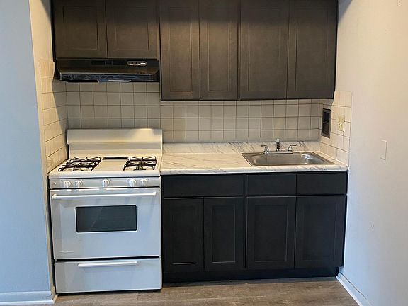 1 bedroom kitchen