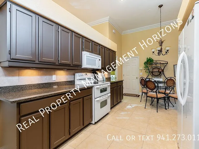 6815 Pleasant Hill Rd — Photo 8