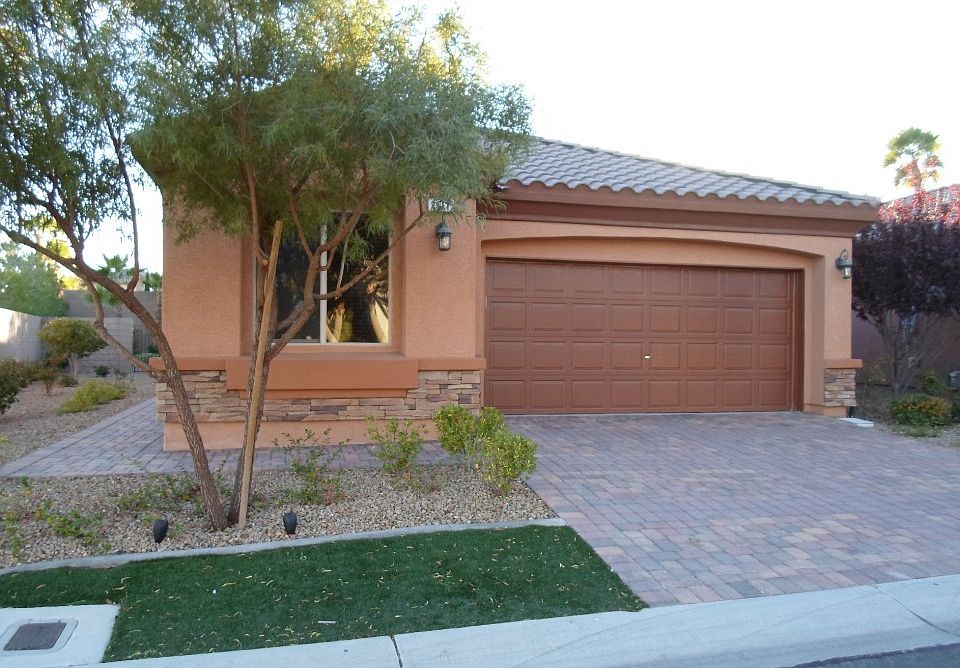 2nd image of 101 Sandy Bunker Ln
