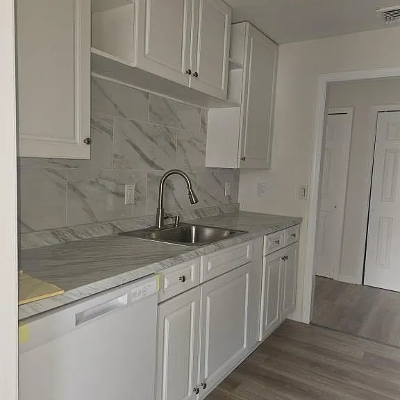 100 Quarry Rd — Photo 9