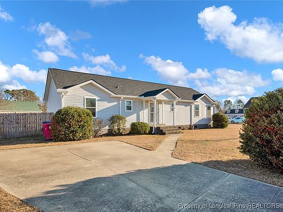 3rd image of 44 Calcasieu Dr