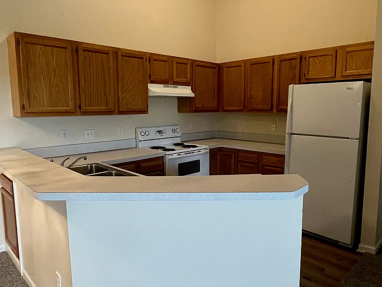 8623 S Jasonville Ct SE #8623 — Photo 4