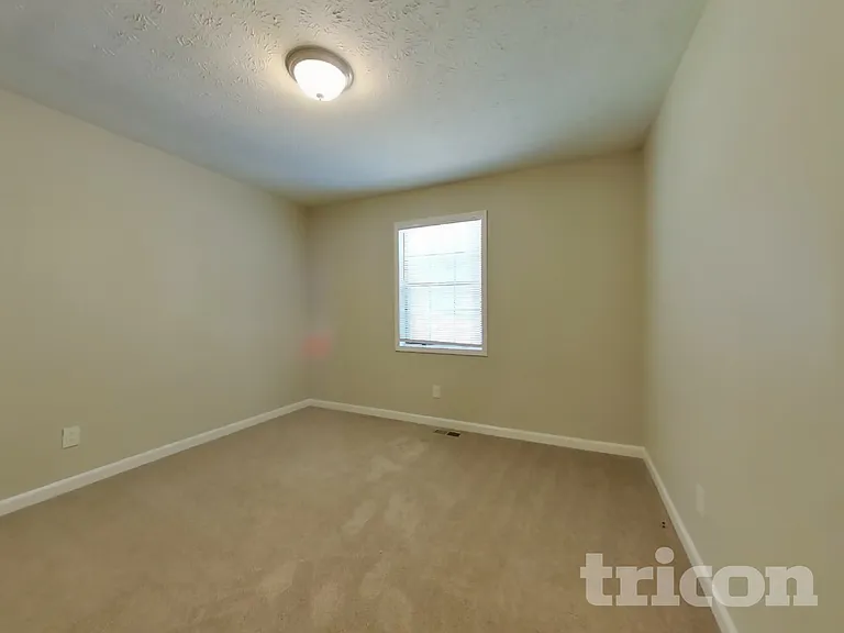 4211 Clearview Dr — Photo 11
