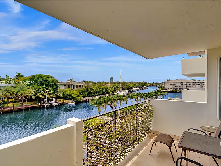 401 Golden Isles Dr #307 — Photo 6
