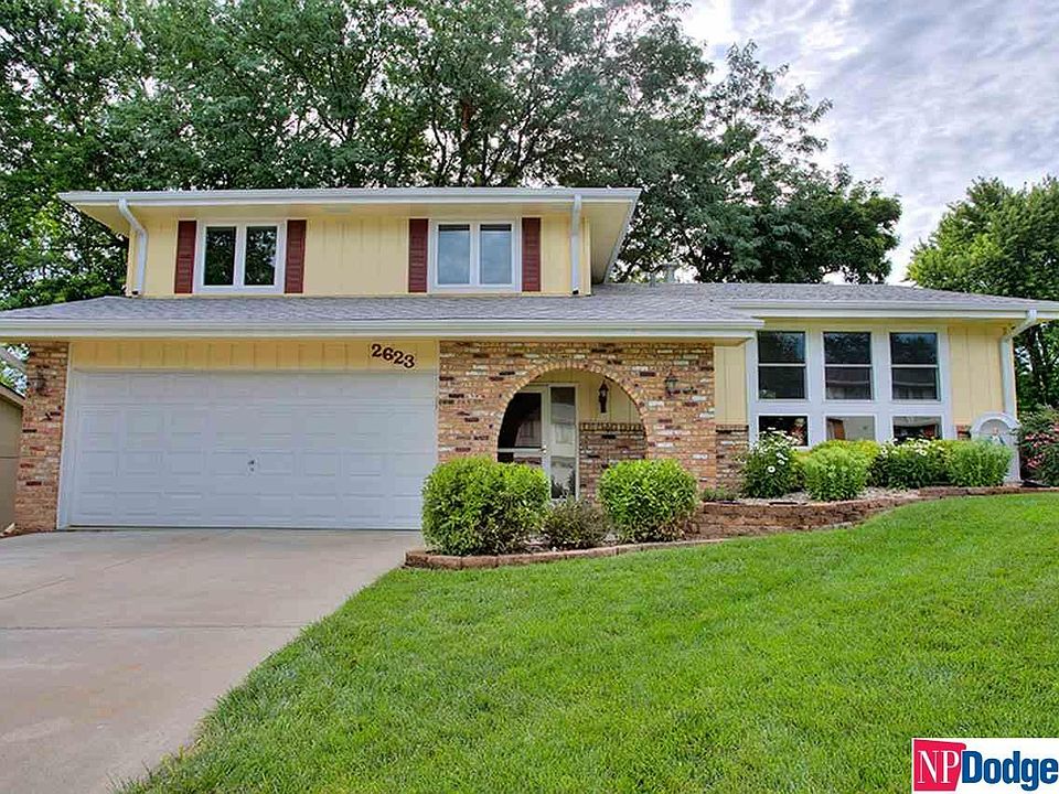 1st image of 2623 N 123rd Cir