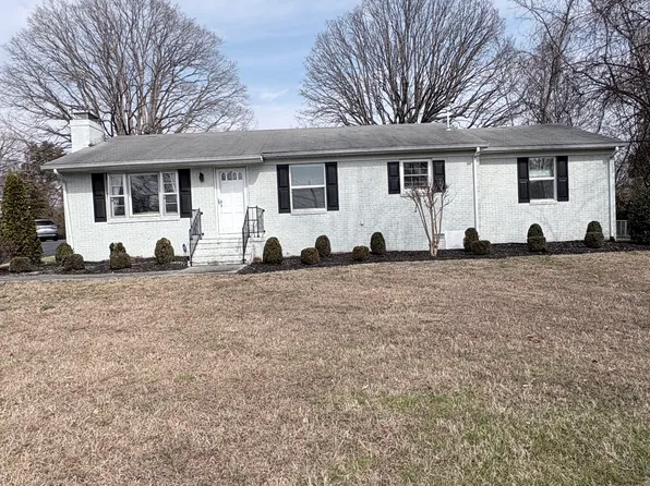 804 N Chancery St, McMinnville, TN 37110