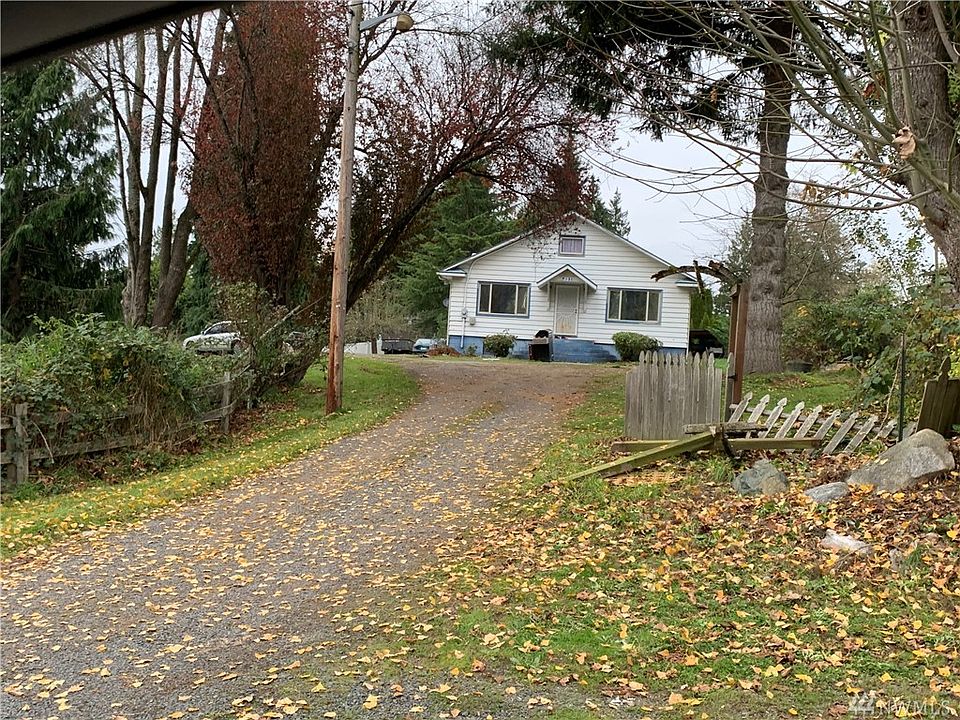 1st image of 7131 52nd St NE