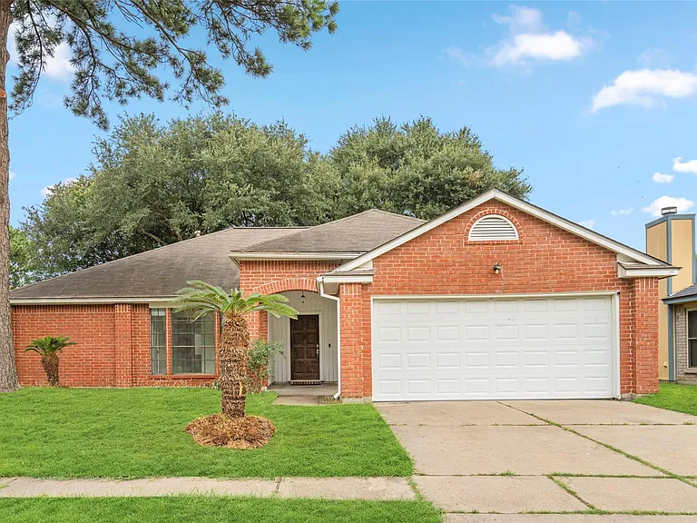 22514 Round Valley Dr — Photo 3