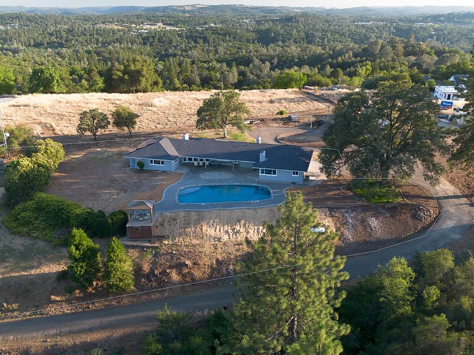 1st image of 710 Sierra Dr