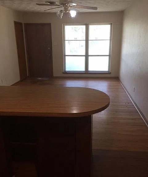5329 Lucille St — Photo 5