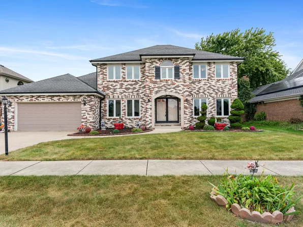 15020 Landings Ln, Oak Forest, IL 60452