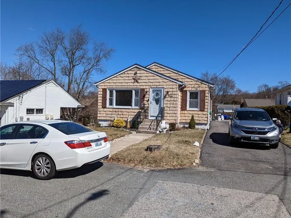 19 Penrose St, North Providence, RI 02911