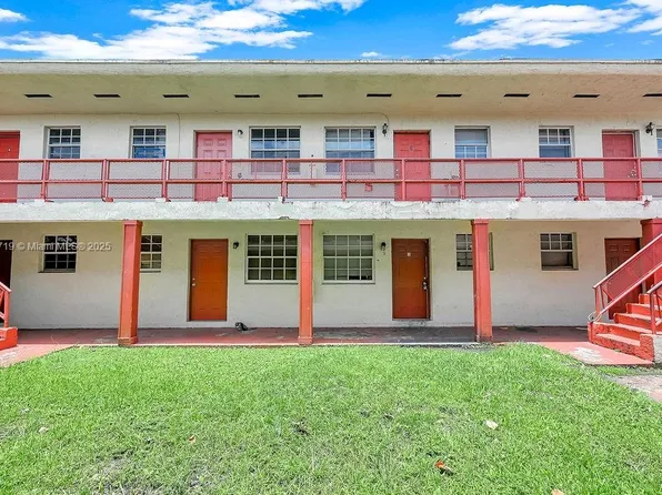 14180 NW 22nd Ave APT 4, Opa Locka, FL 33054